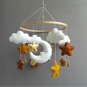 Handmade neutral gender mobile gift for babies and nursery room
